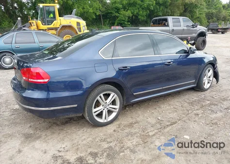 2014 Volkswagen Passat 2.0L Tdi Sel Premium z USA, uszkodzony, nr VIN 1VWCN7A36EC046791